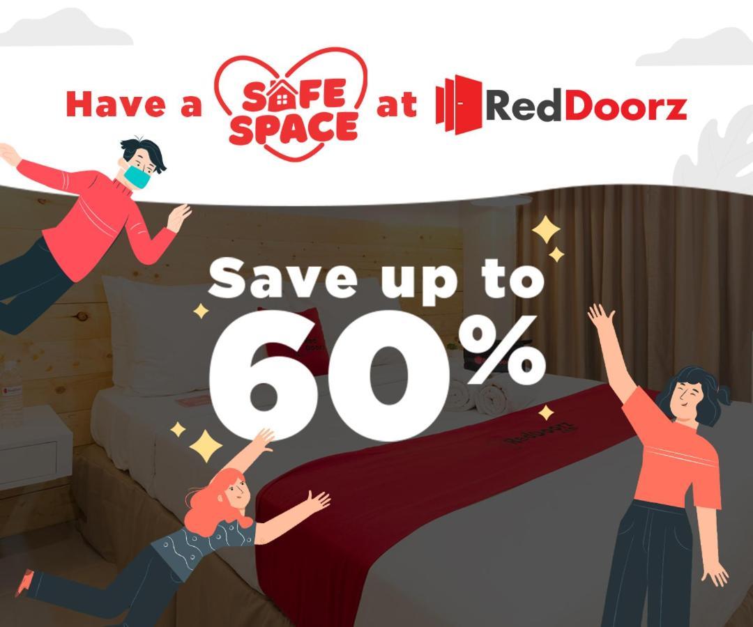 Reddoorz Plus @ Poblacion Makati Makati City Exteriör bild