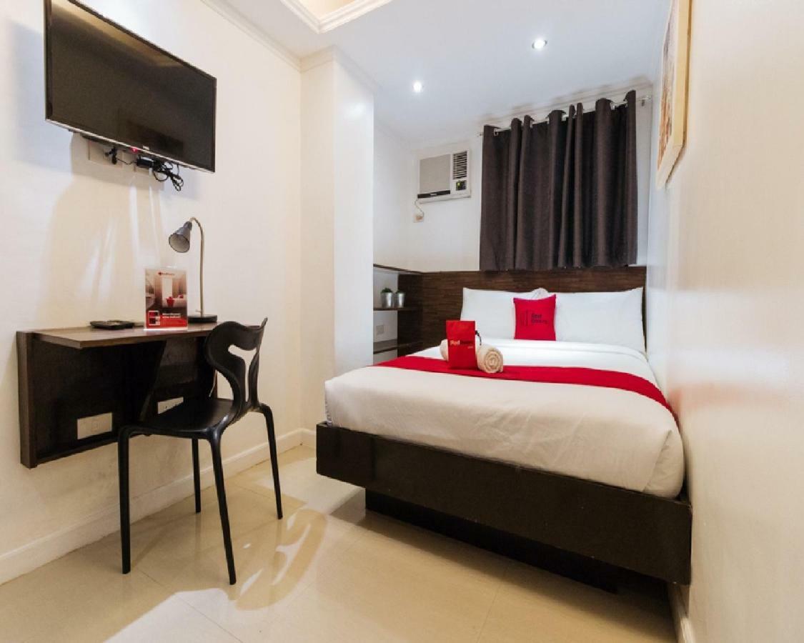 Reddoorz Plus @ Poblacion Makati Makati City Exteriör bild