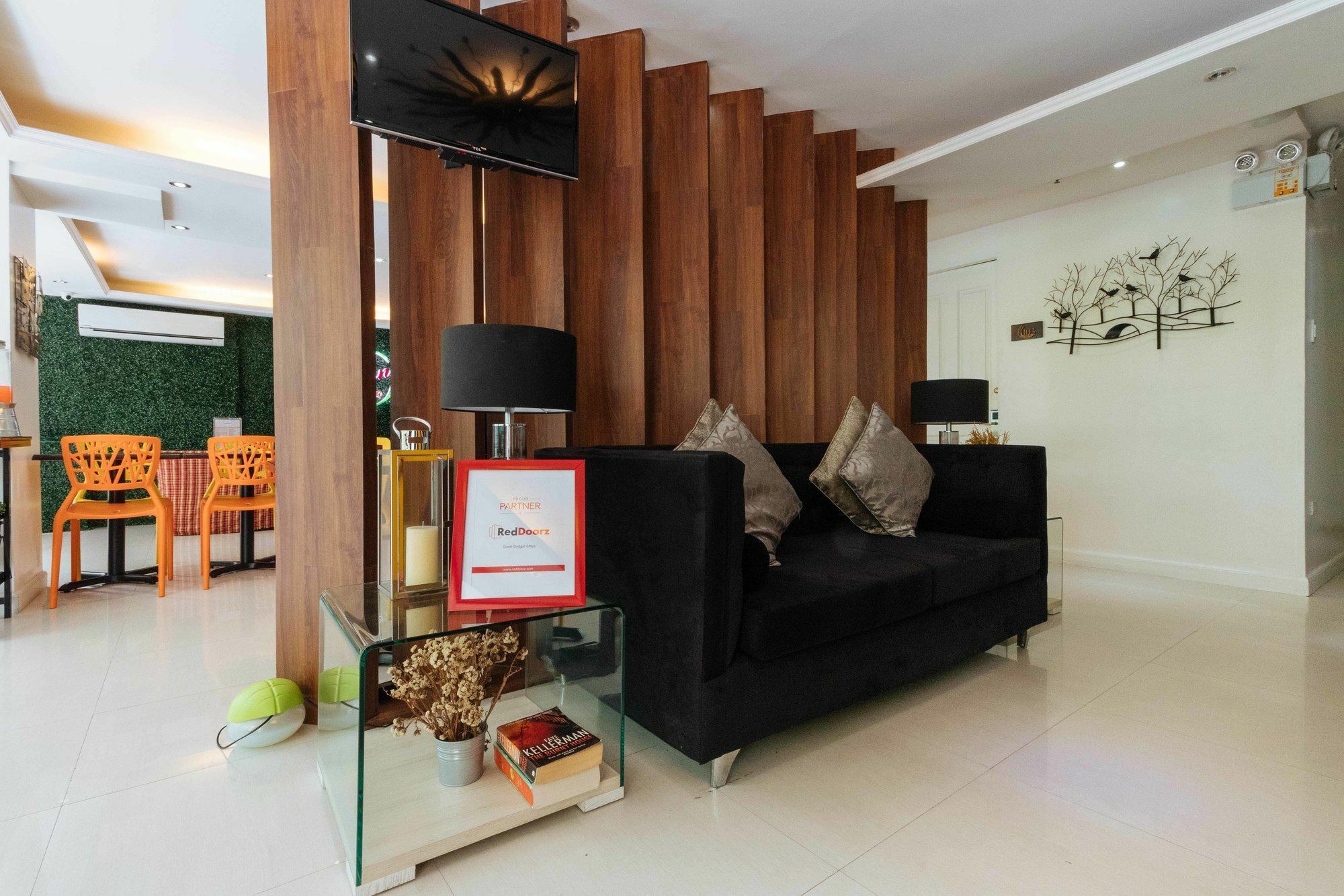 Reddoorz Plus @ Poblacion Makati Makati City Exteriör bild
